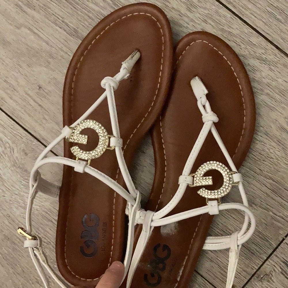 They are brand new only wore once they are white